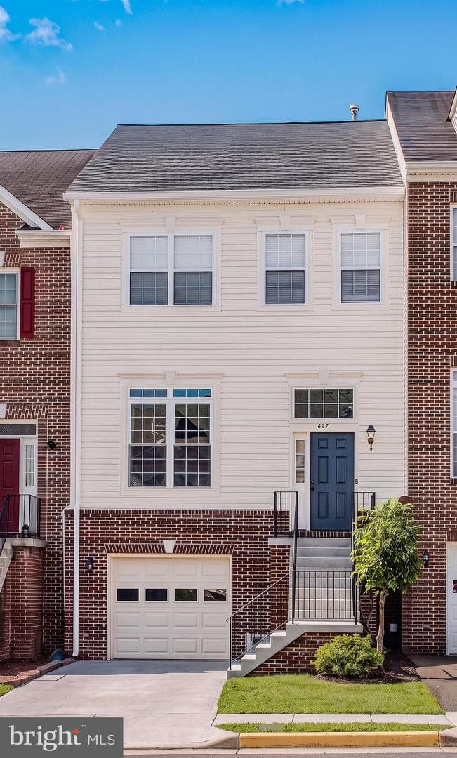 627 Springhouse Square SE photo 1