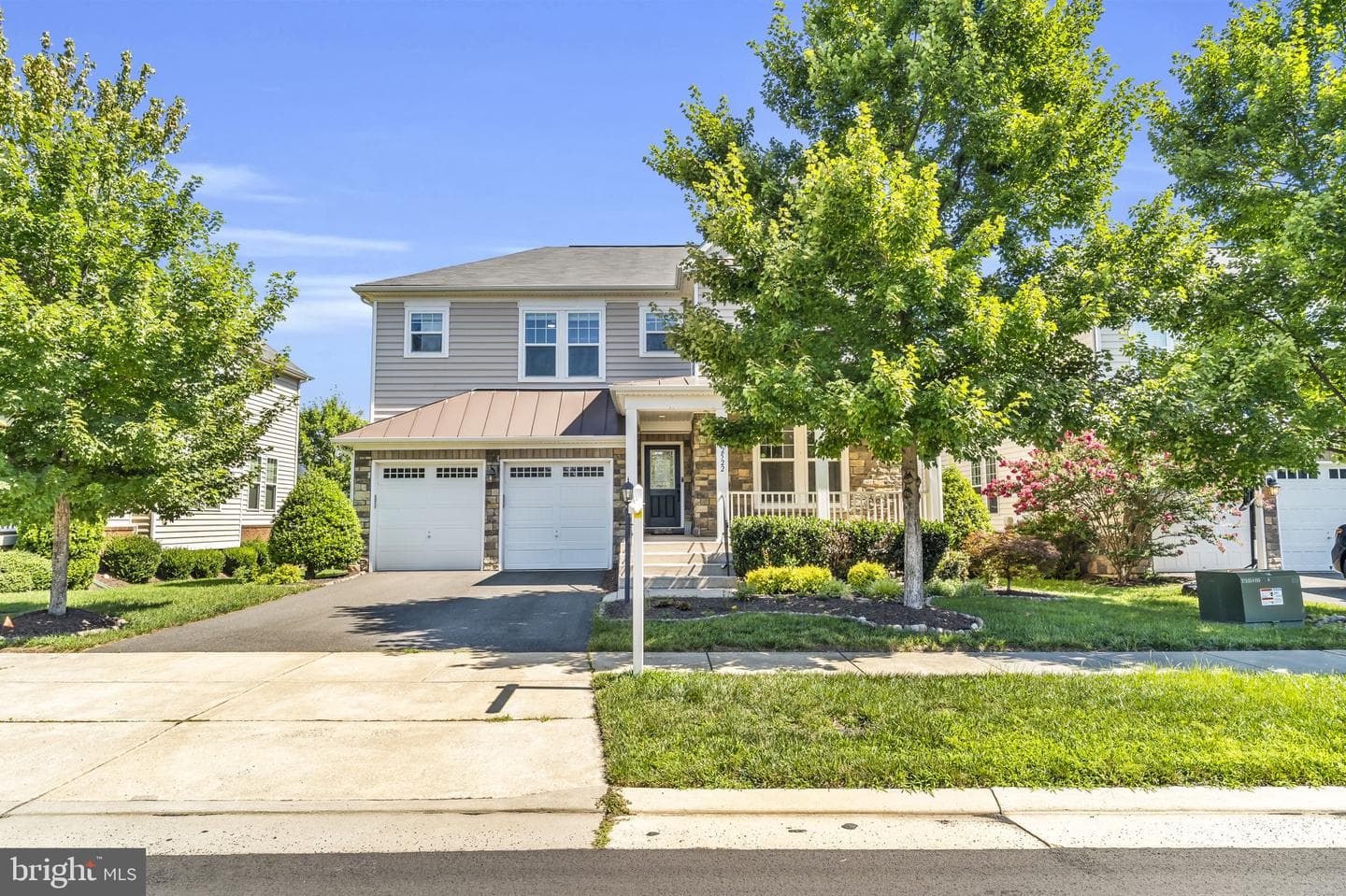 42522 Stratford Drive photo 2