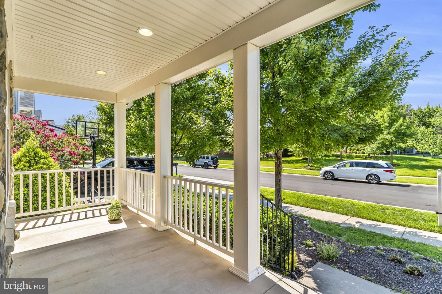 42522 Stratford Drive photo 4