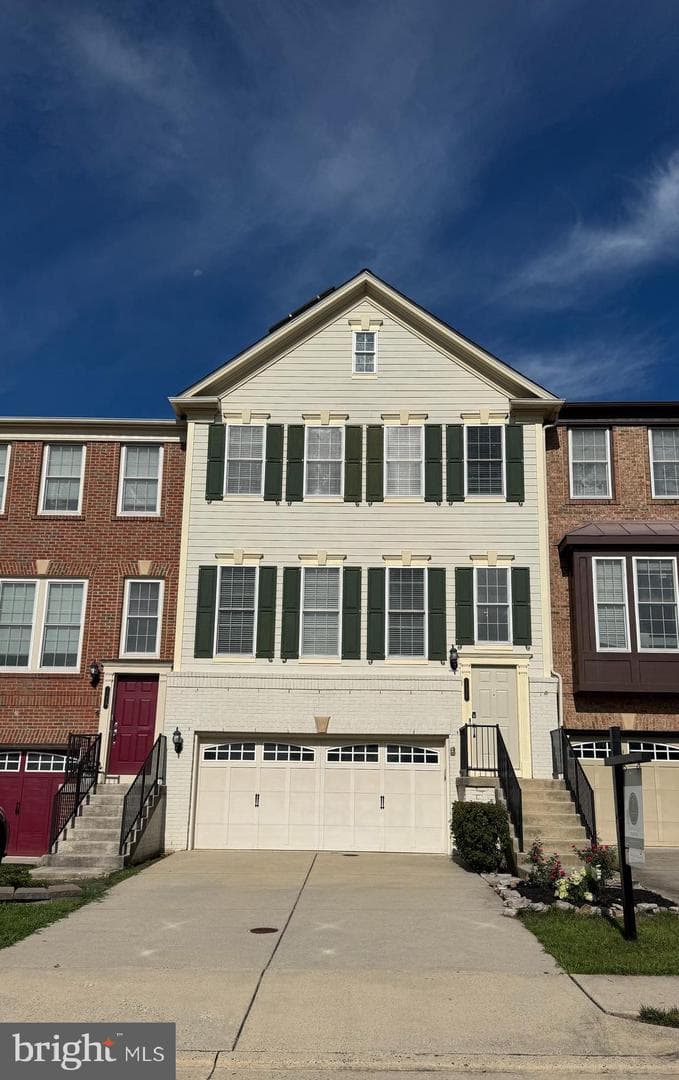 126 Great Laurel Square photo 1