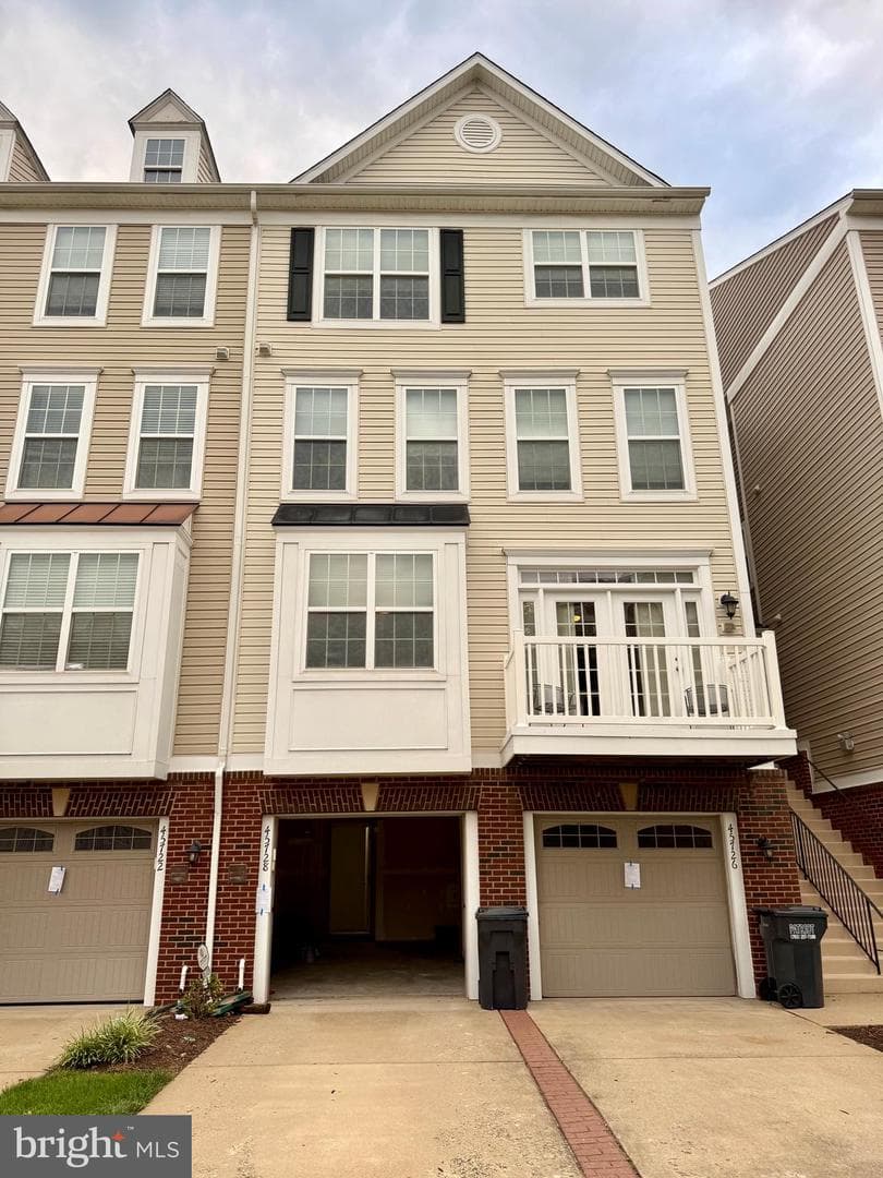 45728 Winding Branch Terrace photo 1