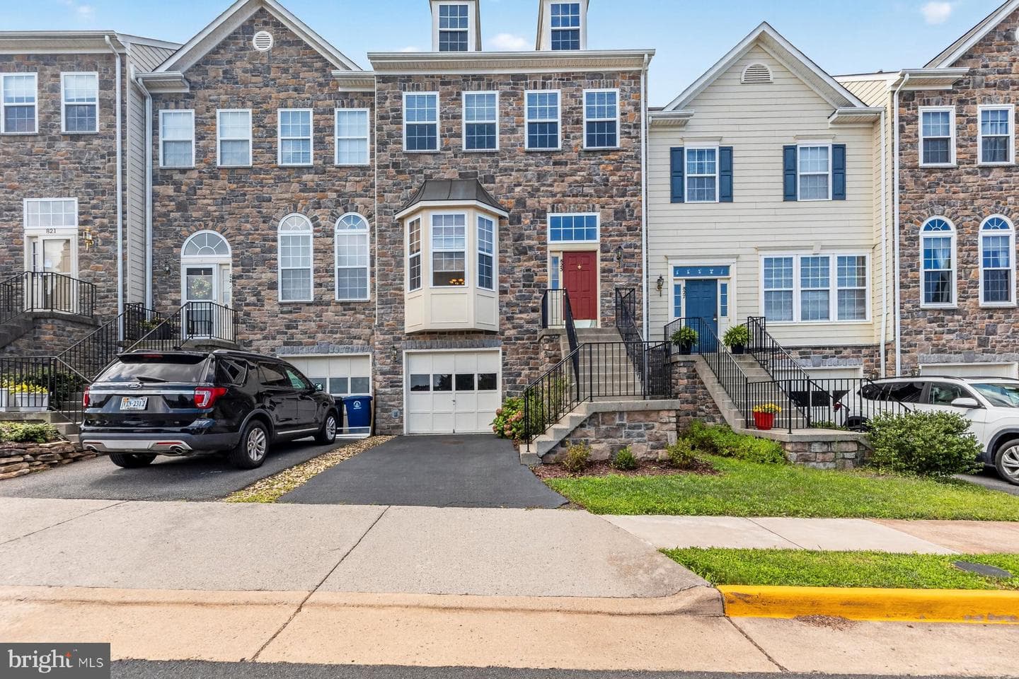 825 Bluefield Square NE photo 1