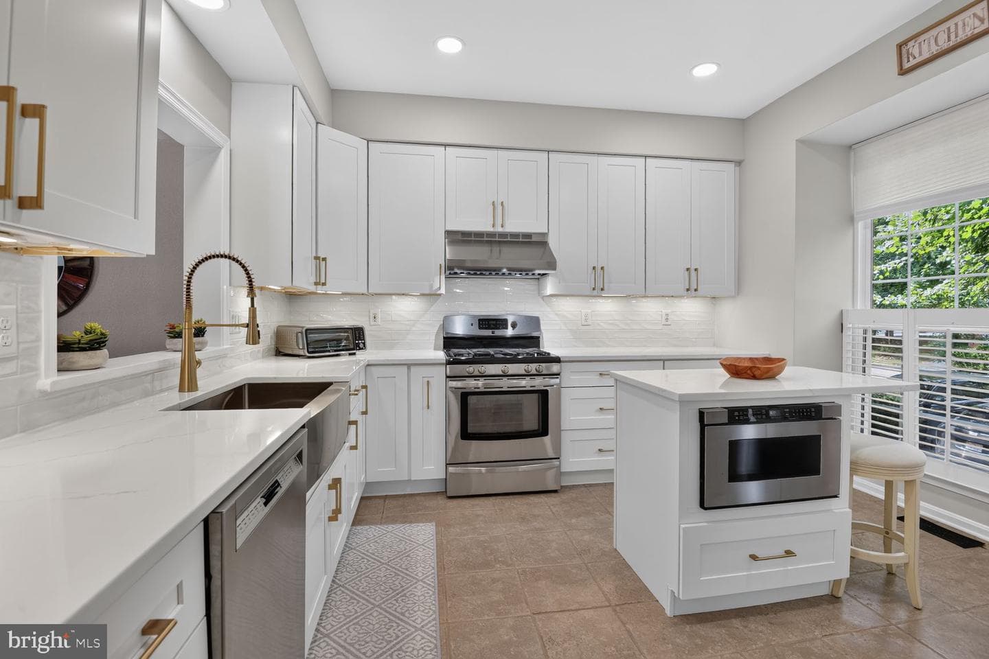20752 Breezy Point photo 1
