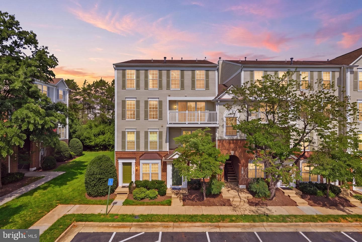 21833 Baldwin Square #300 photo 1
