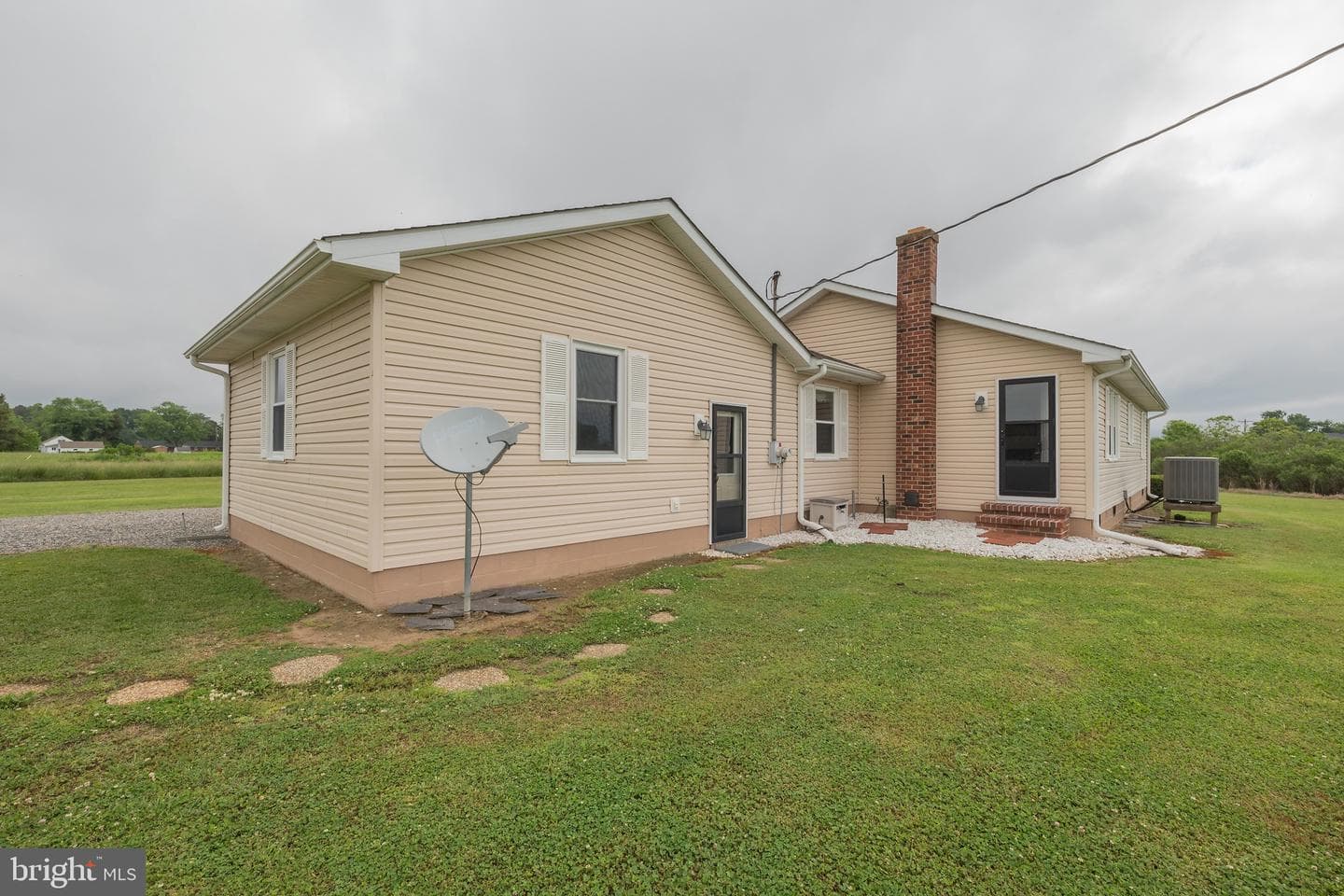 6061 Morattico Road photo 38