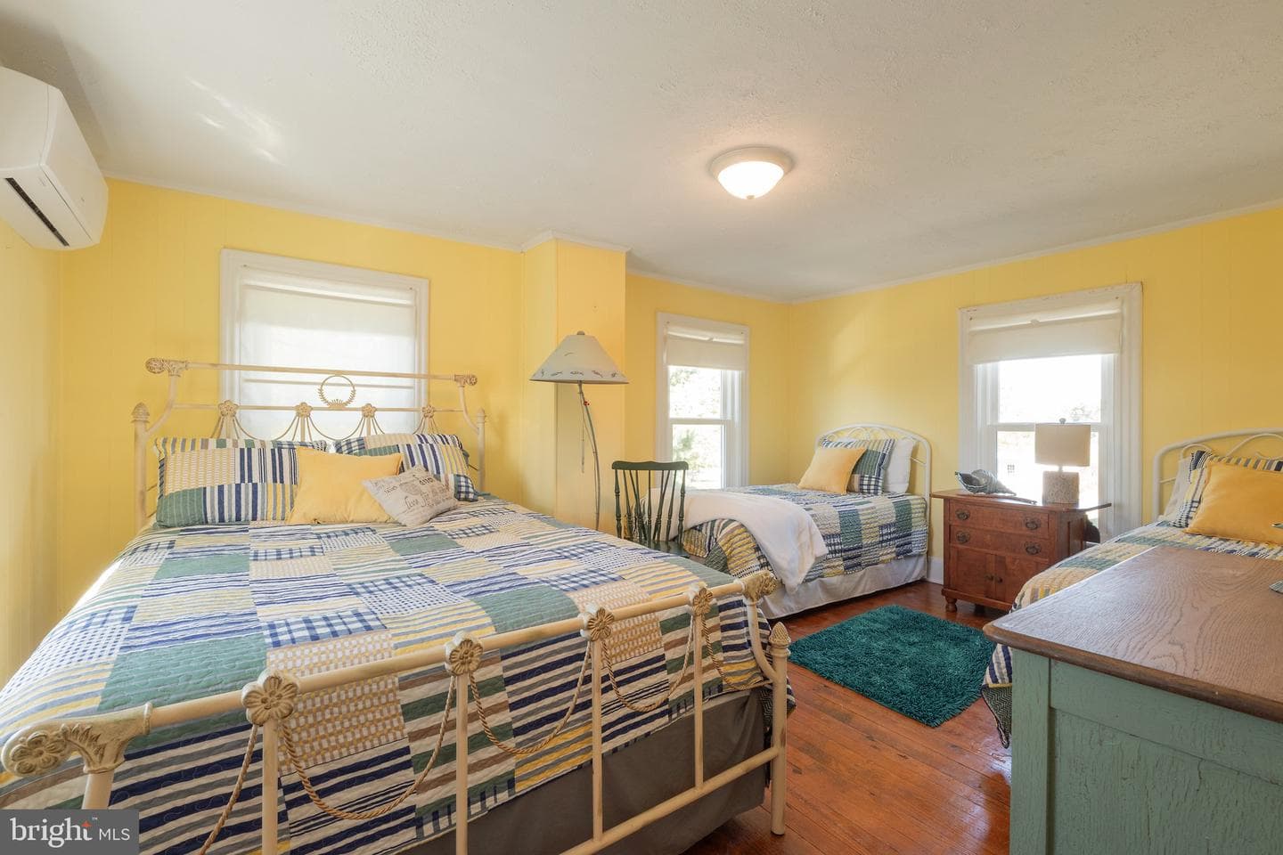 52 Riverside Drive photo 28