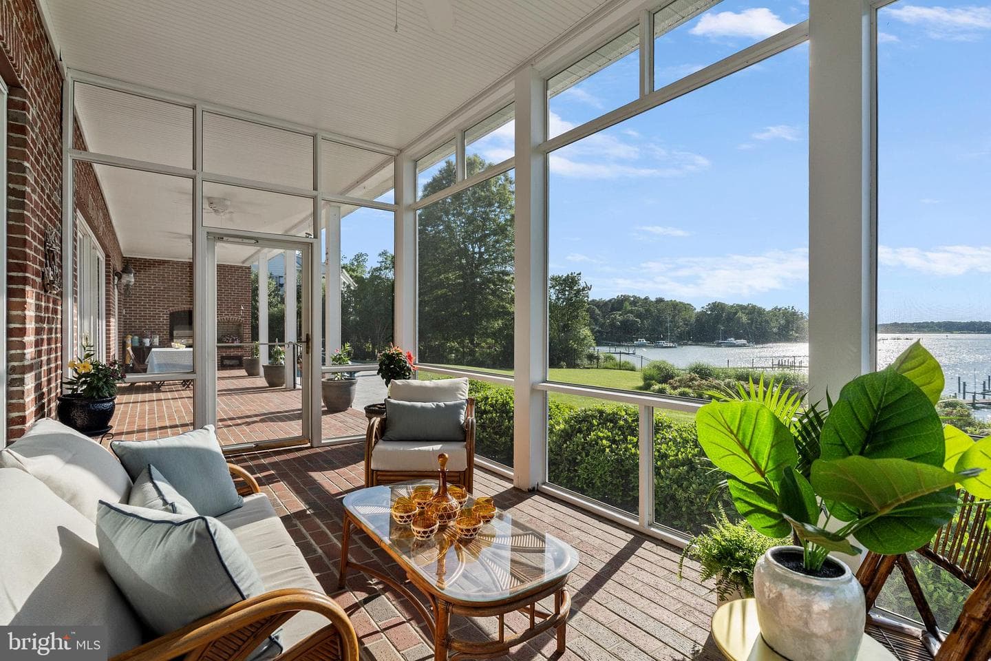 125 Oyster Point photo 43