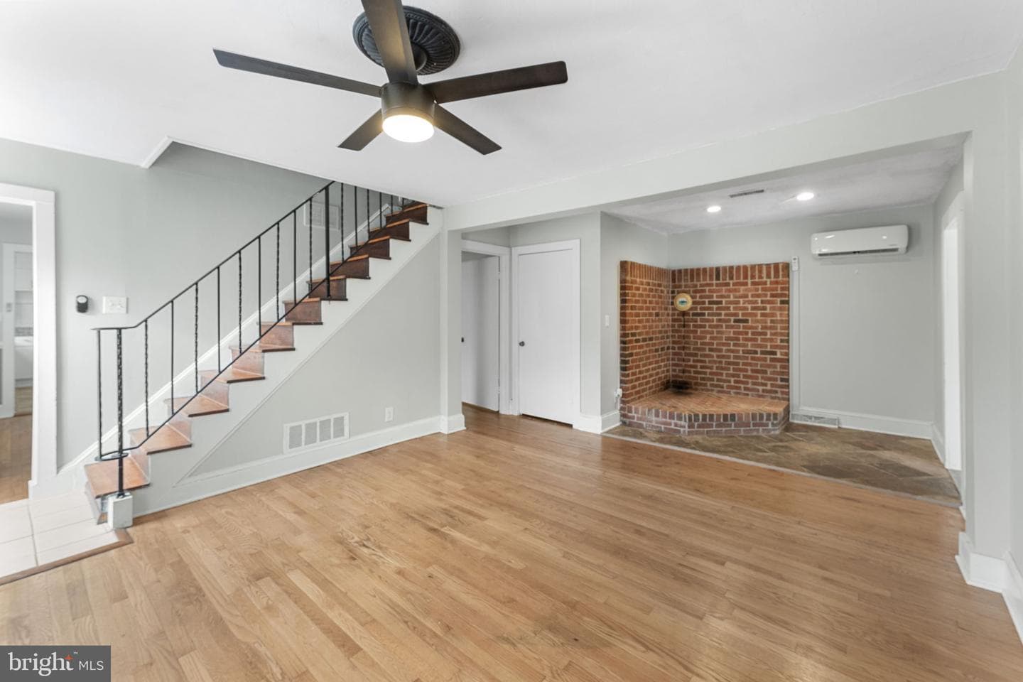 1678 Weems Road photo 8