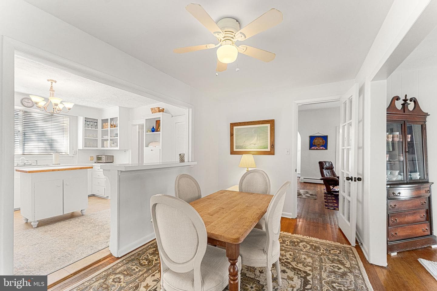 171 Beach Road photo 8