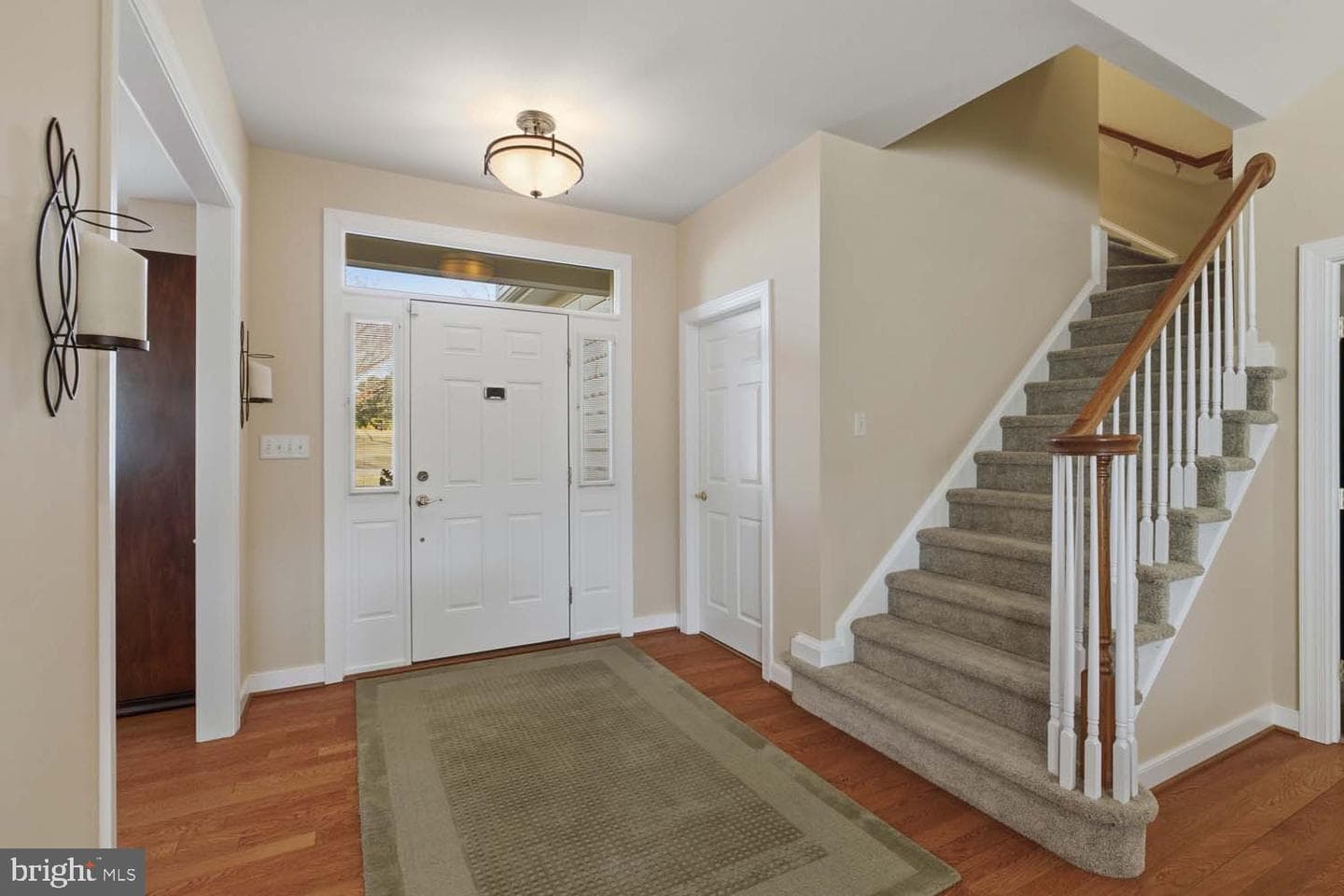 464 Middle Gate photo 6
