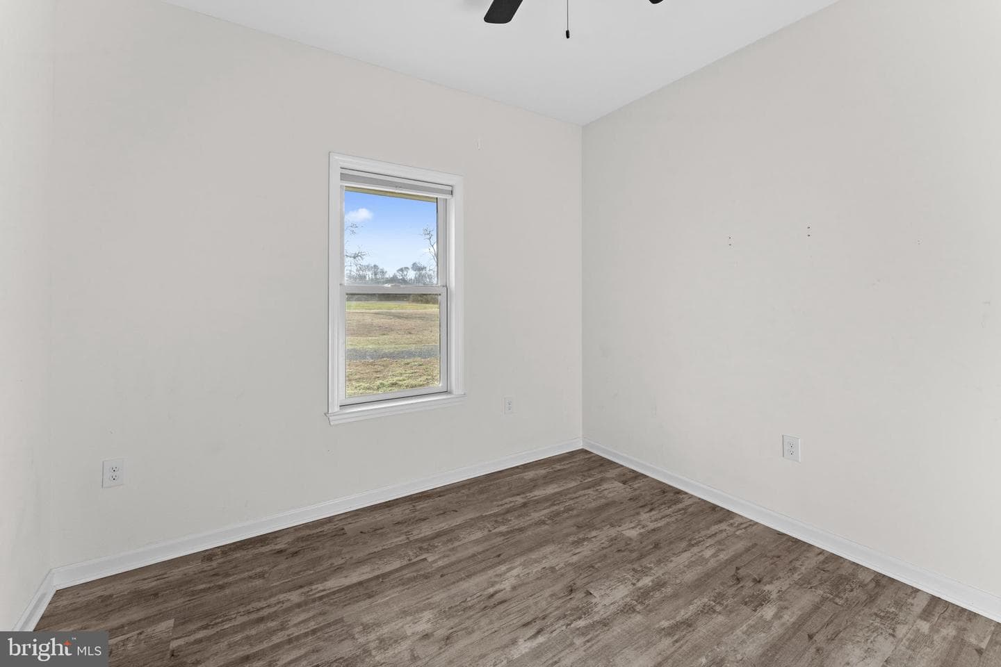 780 Greenvale Road photo 16