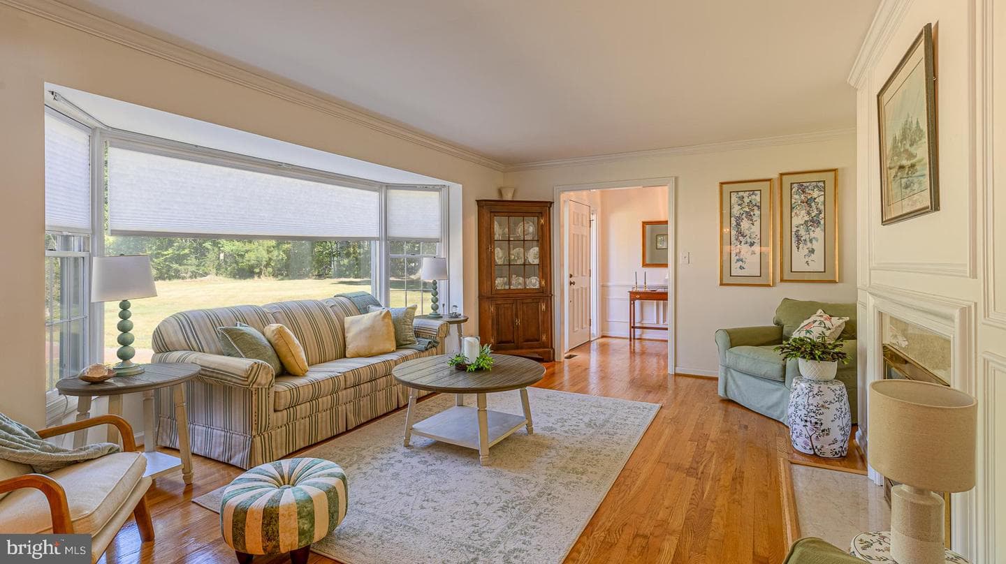 127 Tilden Ln photo 8