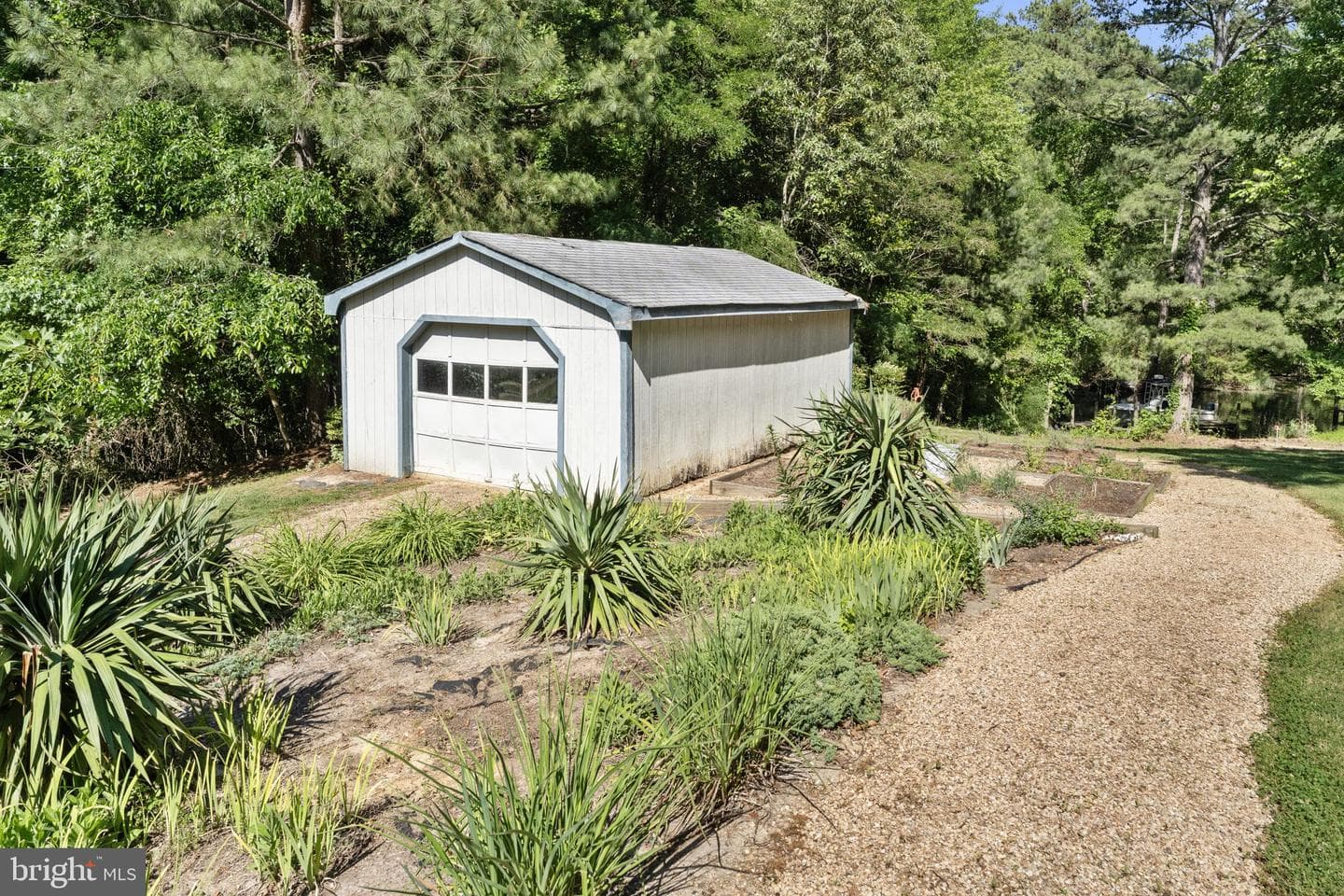783 King Carter Drive photo 40