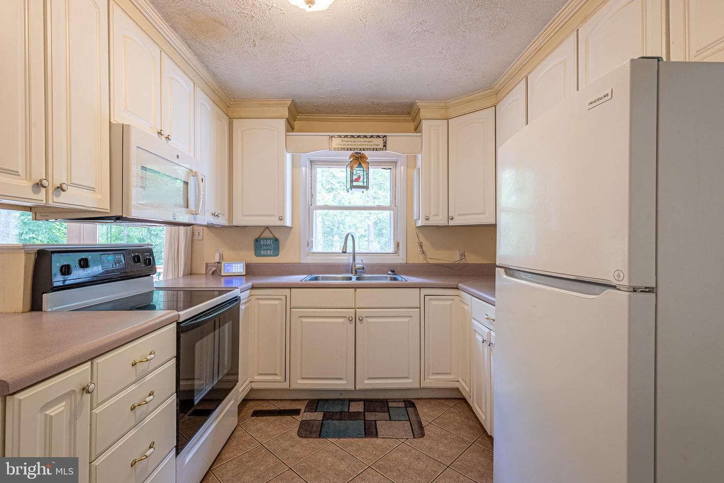 17 Wesley Terrace photo 11