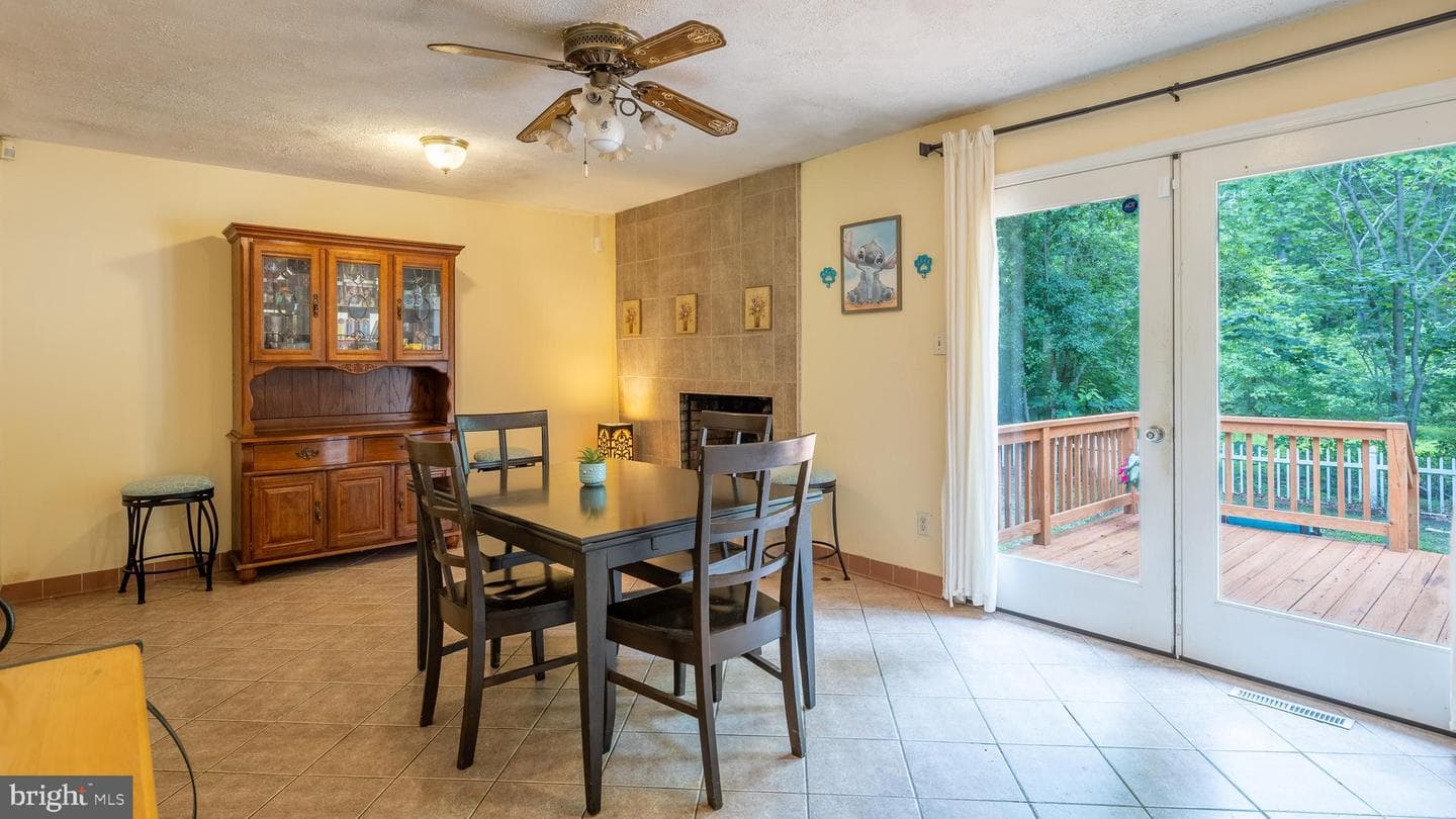 17 Wesley Terrace photo 9