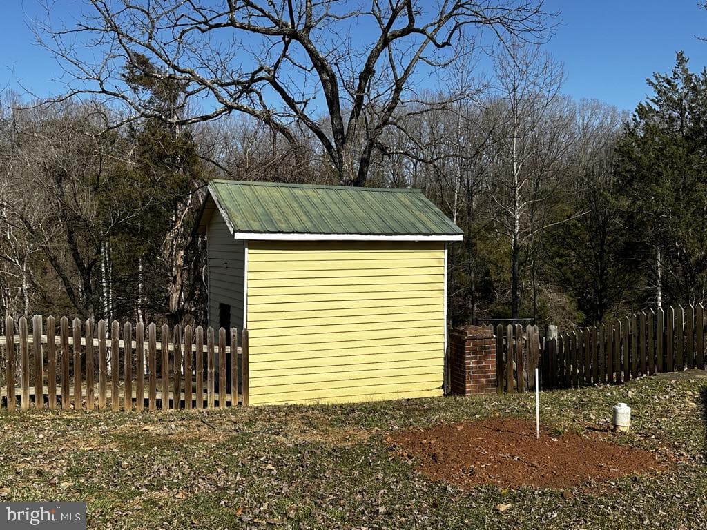 2331 Orange Road photo 44
