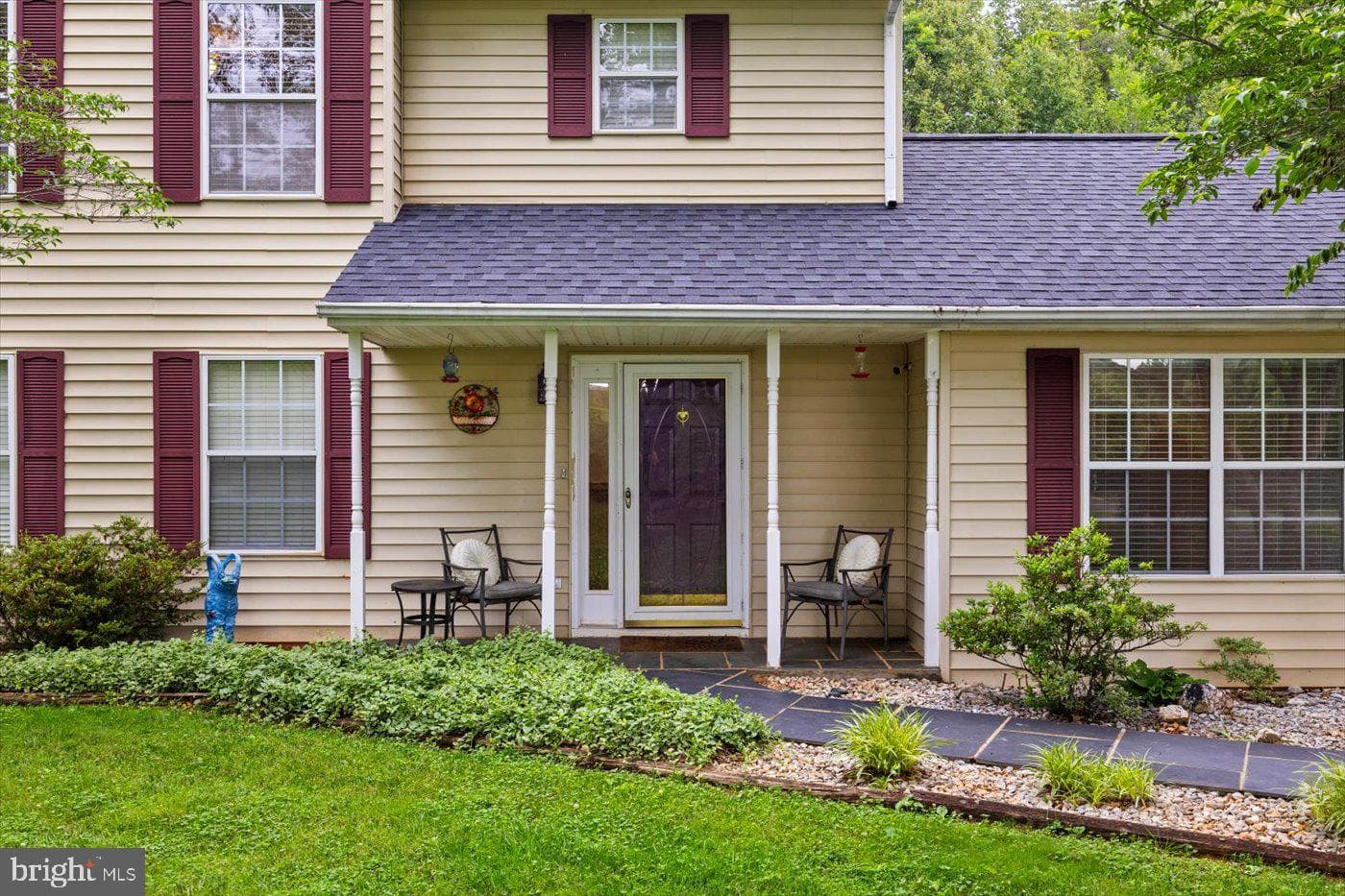 319 Fox Hunters Lane photo 8