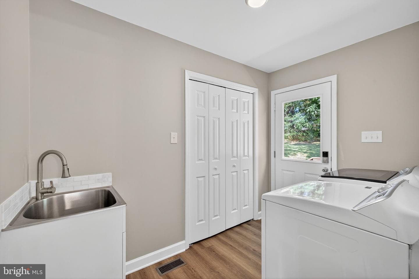 3057 Oak Park photo 29