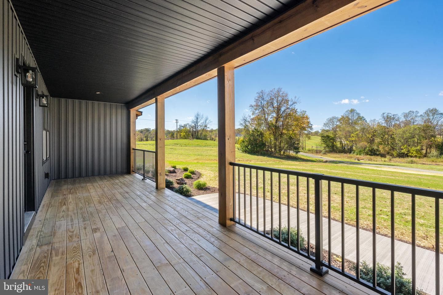 1789 Thoroughfare Road photo 4