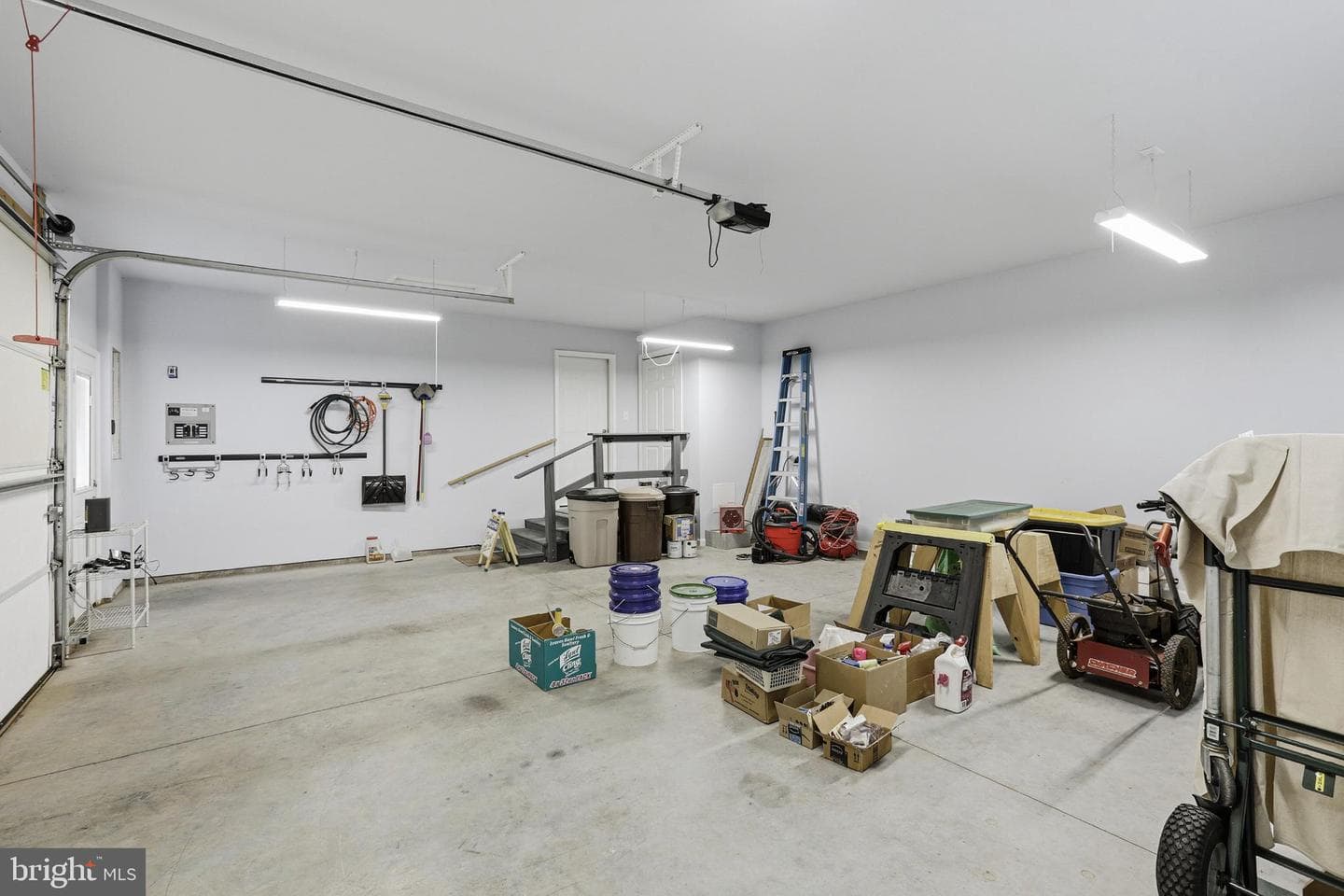5810 W Hoover Road photo 21