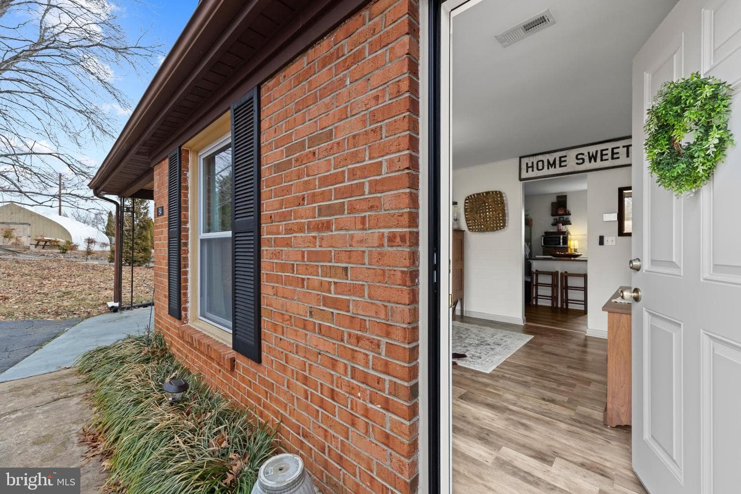 84 Clore Road photo 3