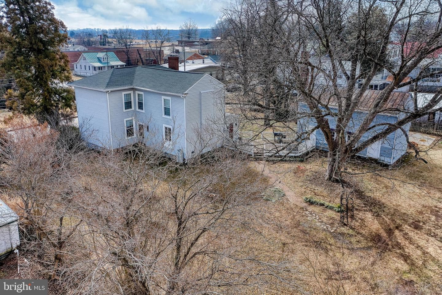 319 N Main St photo 42