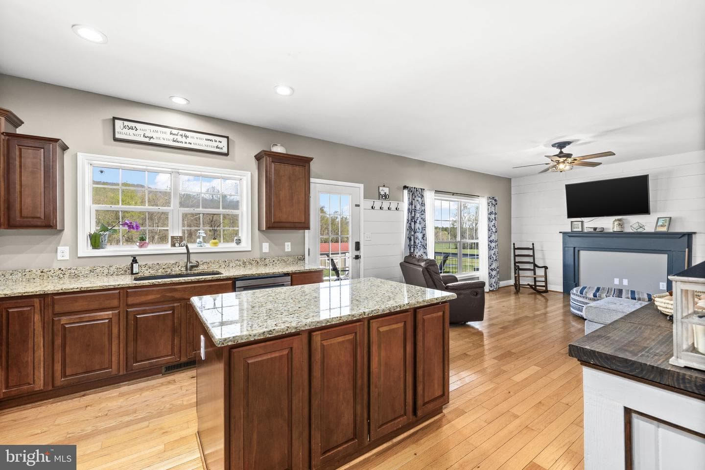 3063 Etlan Road photo 10