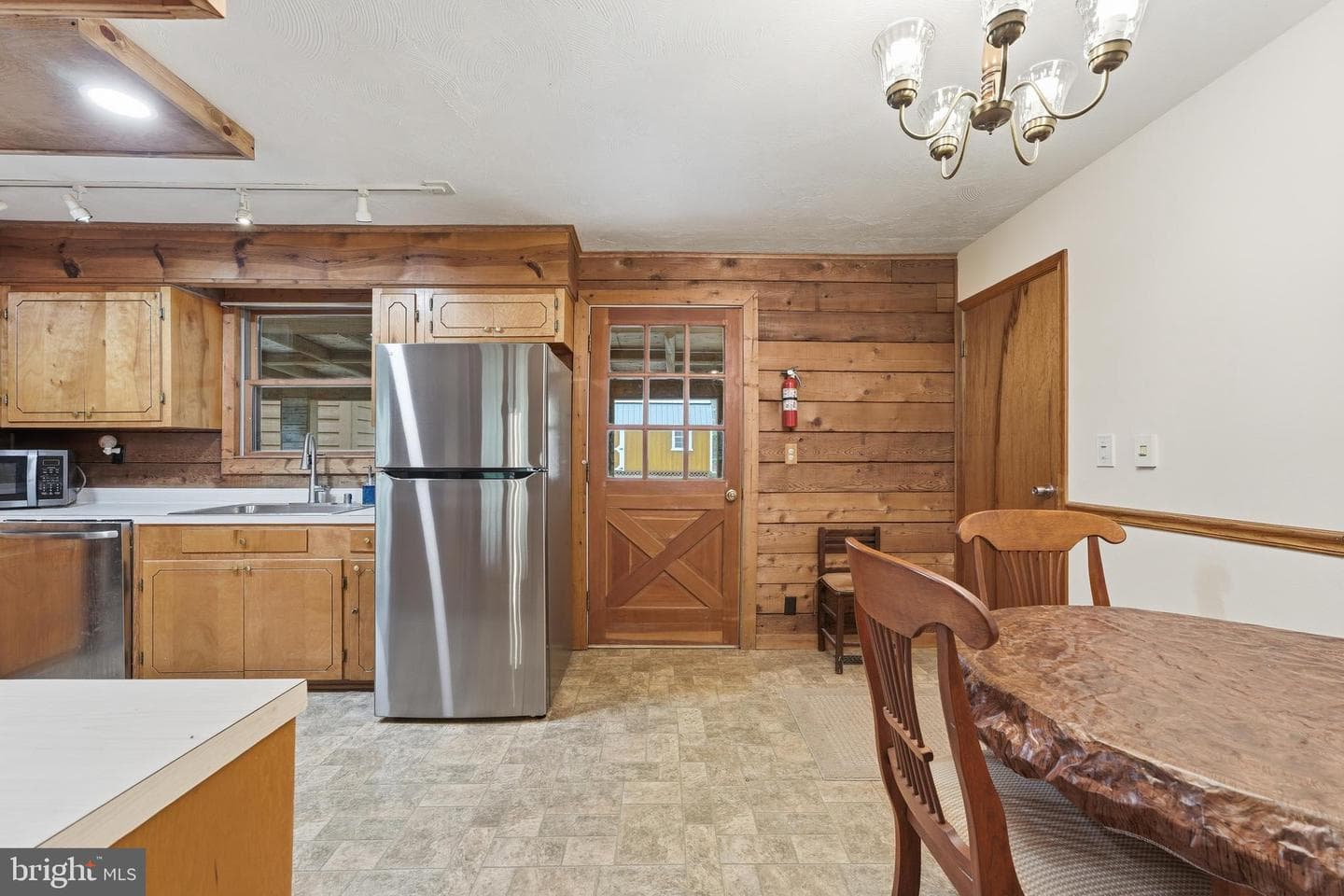 2123 Oak Park photo 7