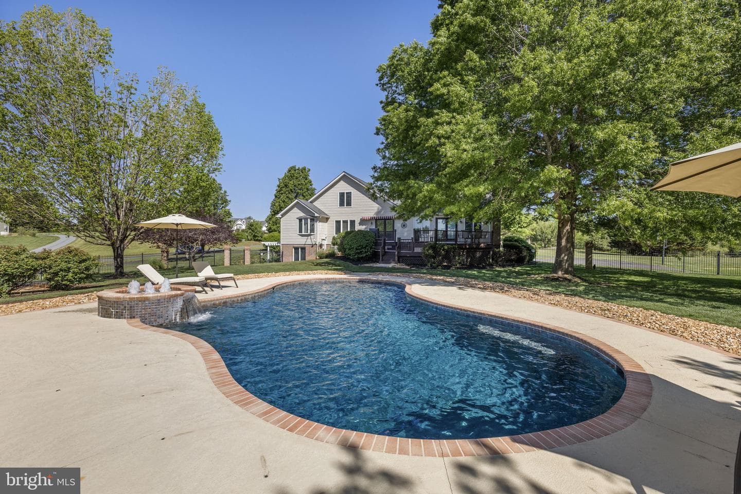 64 Rolling Green Lane photo 10