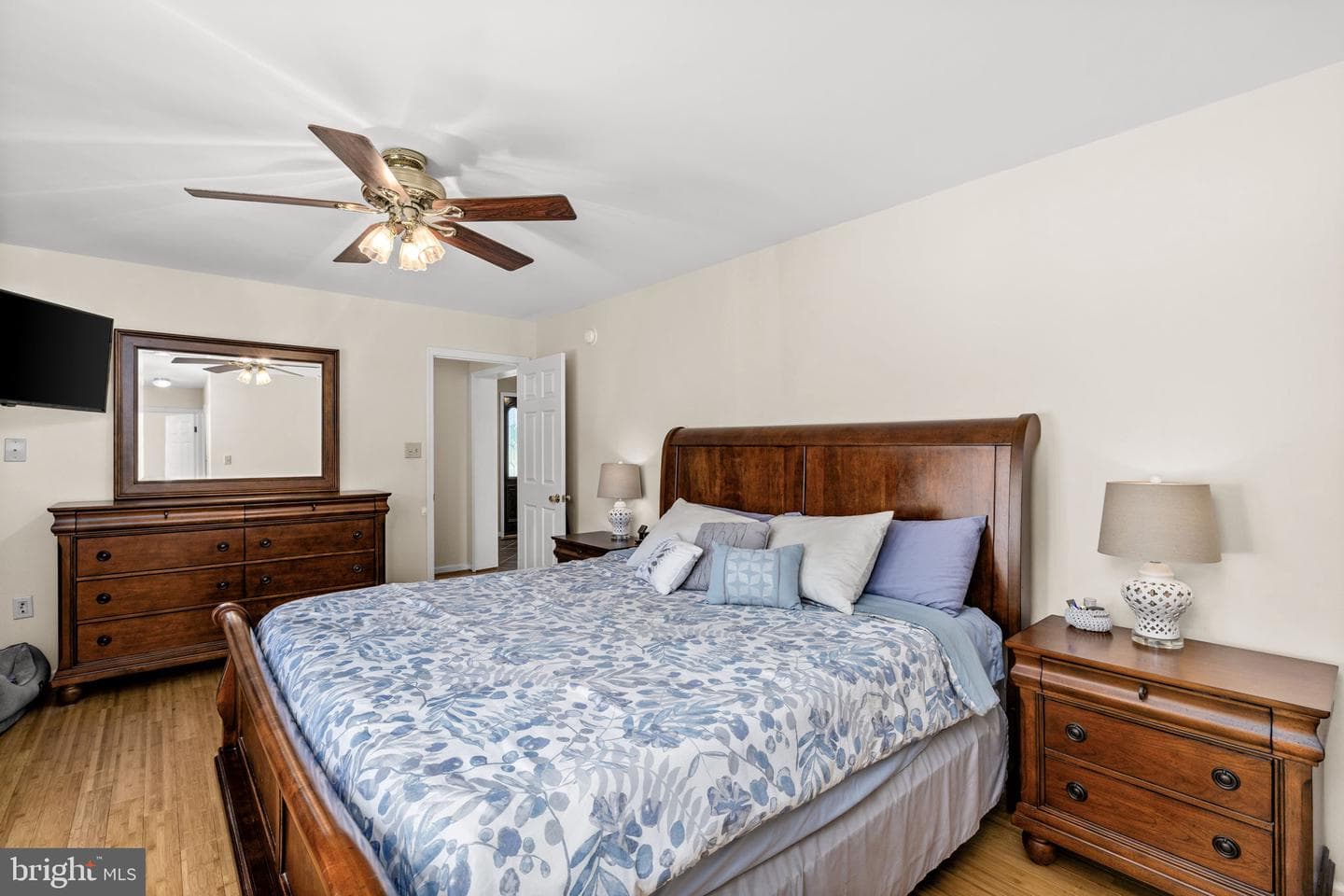 64 Rolling Green Lane photo 22