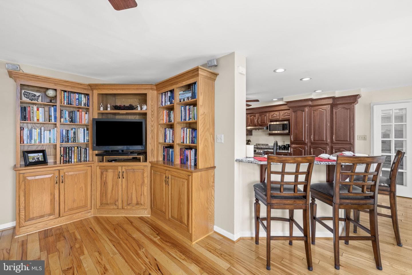 64 Rolling Green Lane photo 40