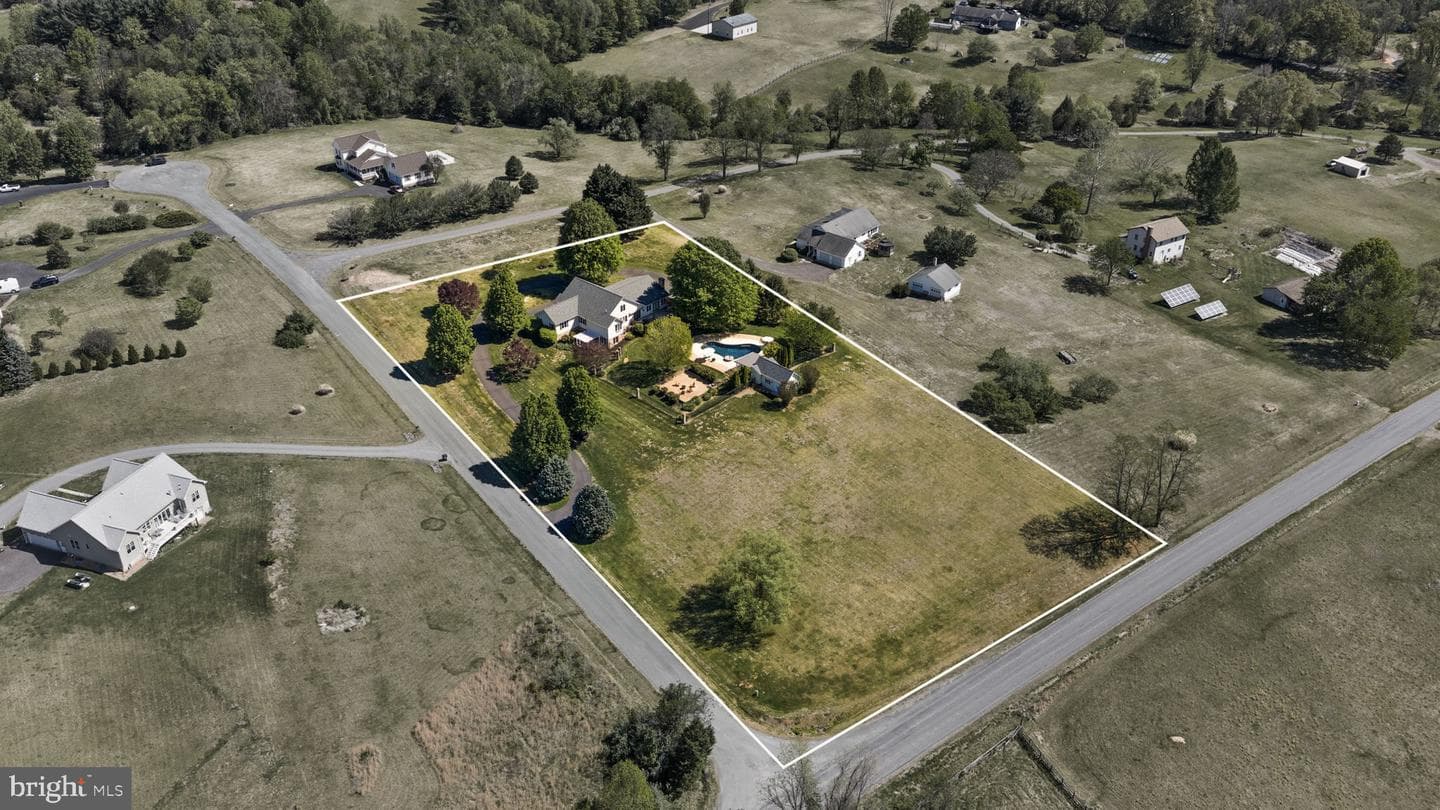 64 Rolling Green Lane photo 49