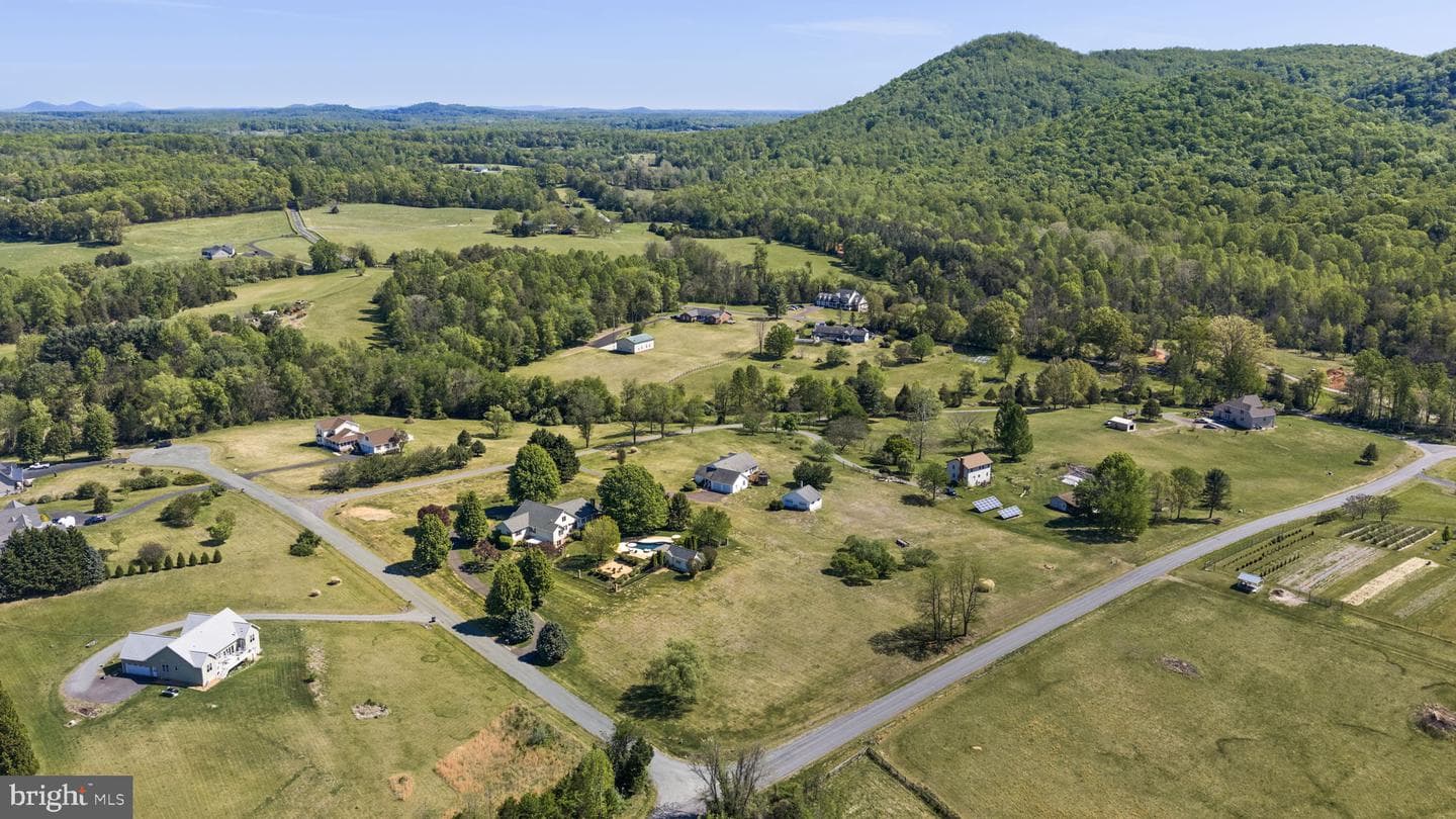 64 Rolling Green Lane photo 50