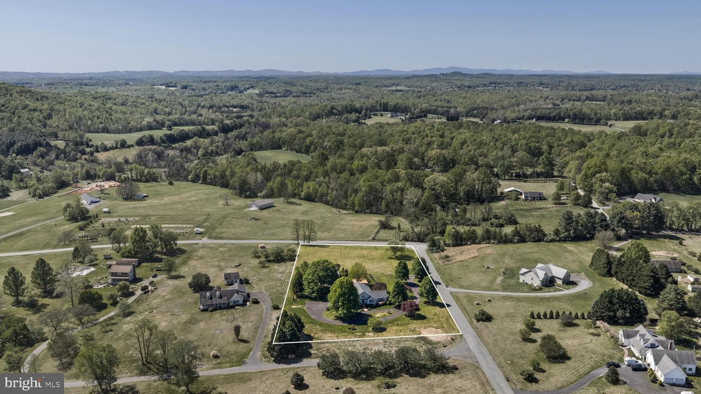 64 Rolling Green Lane photo 52