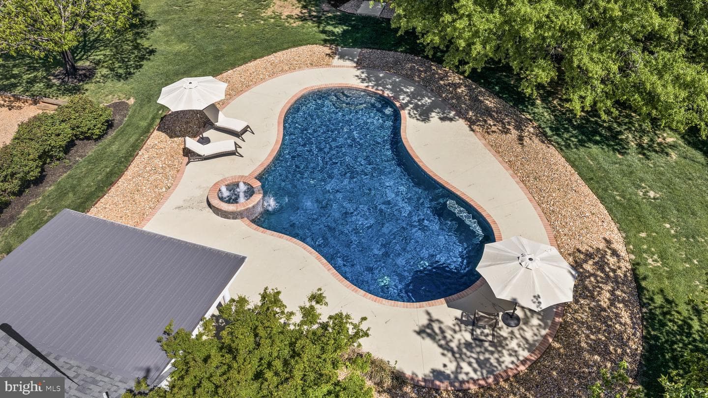 64 Rolling Green Lane photo 55