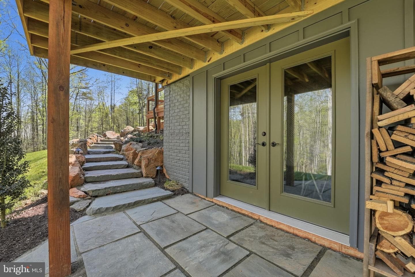 677 Weaver Hollow Road photo 7