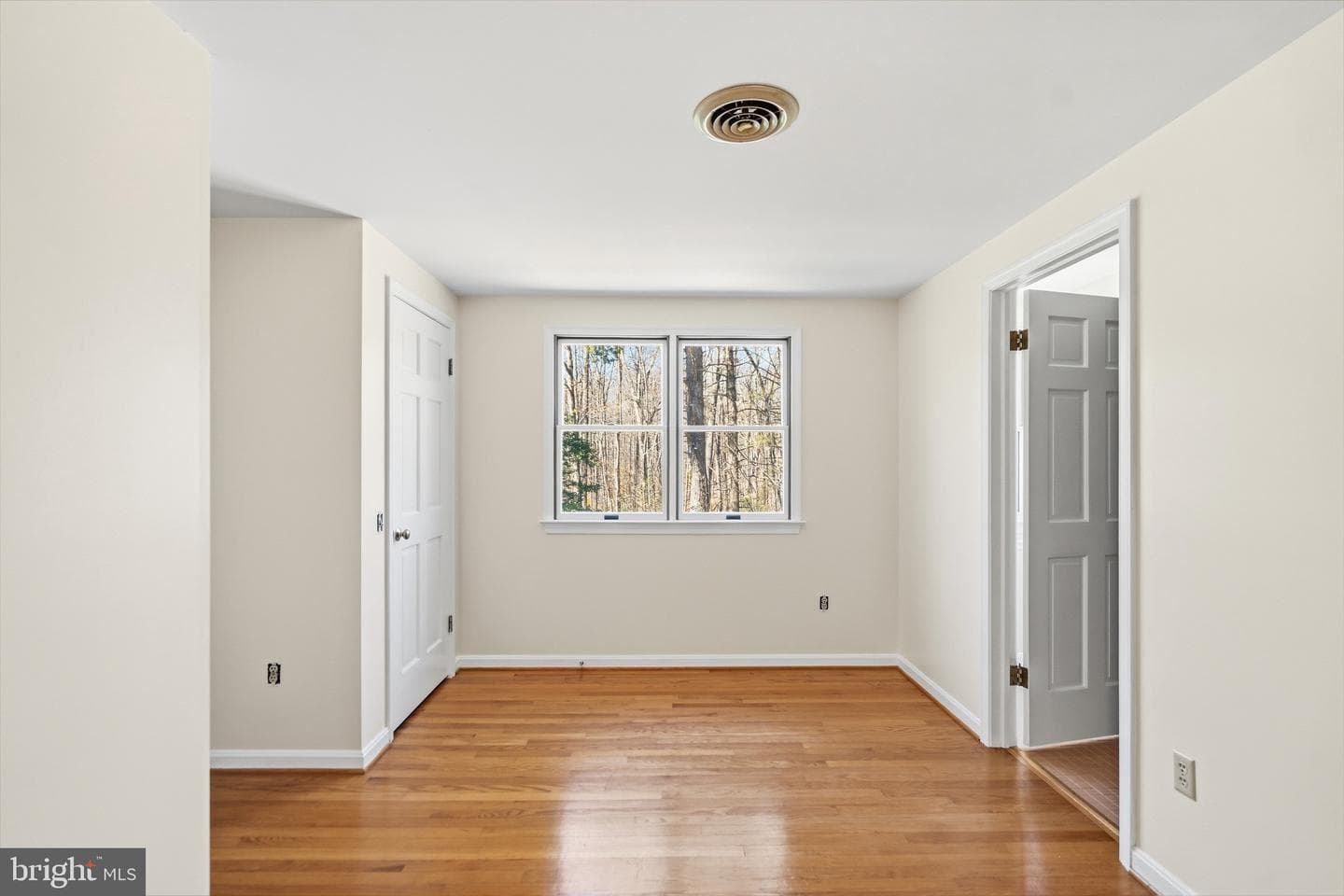 359 Malvern Drive photo 24