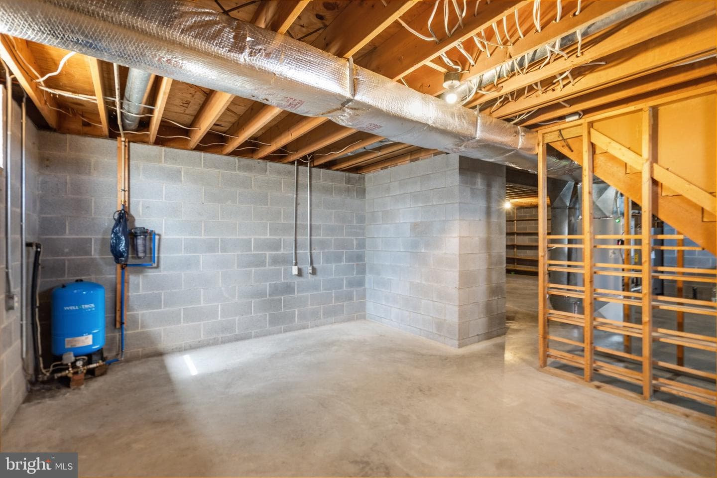 359 Malvern Drive photo 30