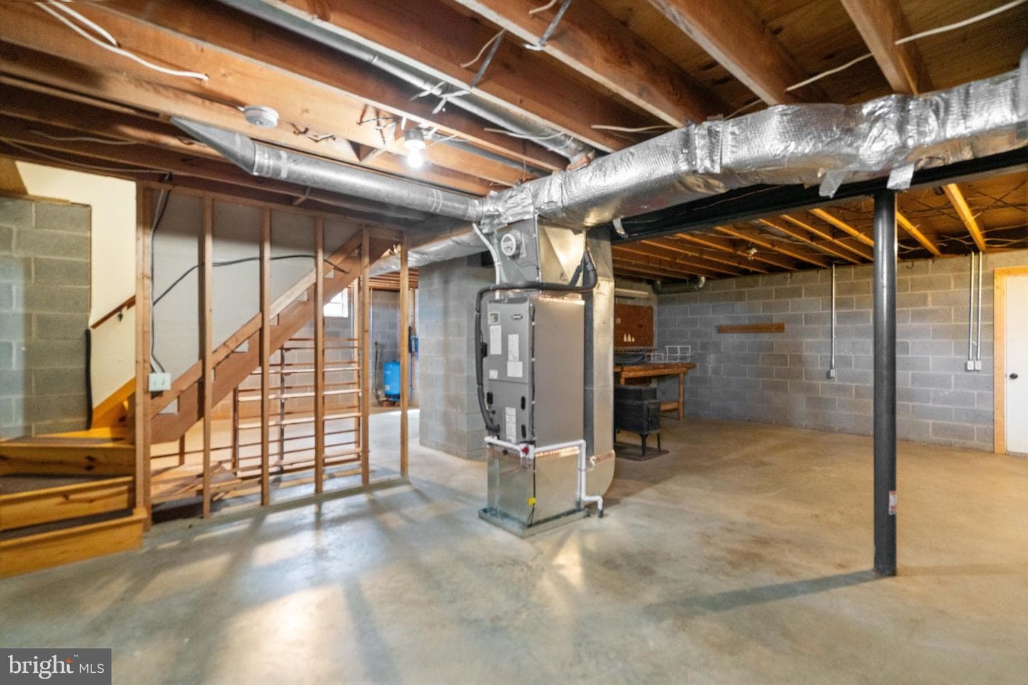 359 Malvern Drive photo 31