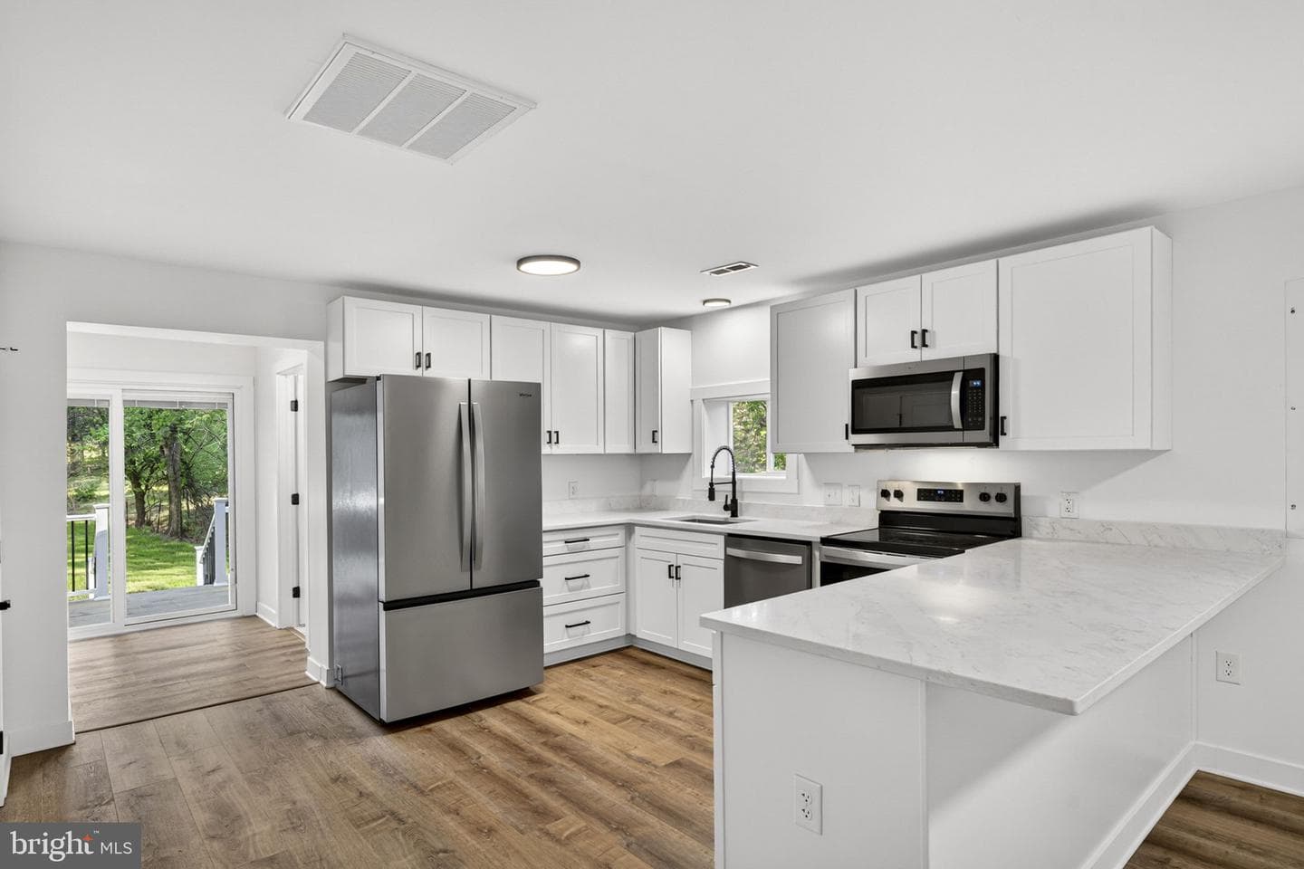 850 Oak Park photo 10