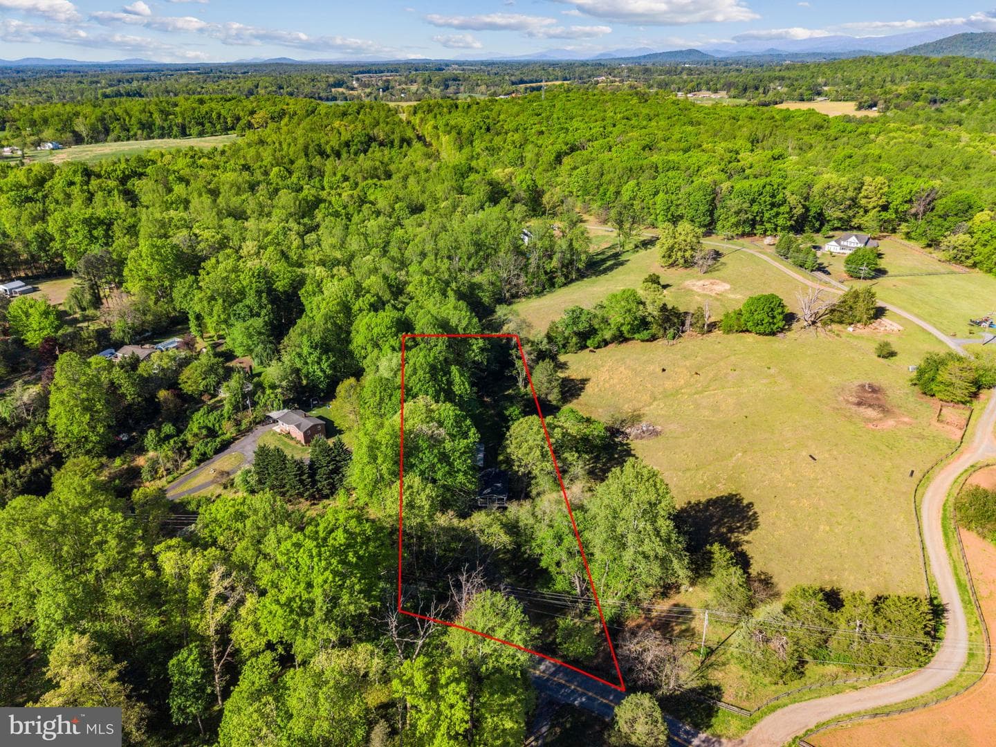 850 Oak Park photo 3