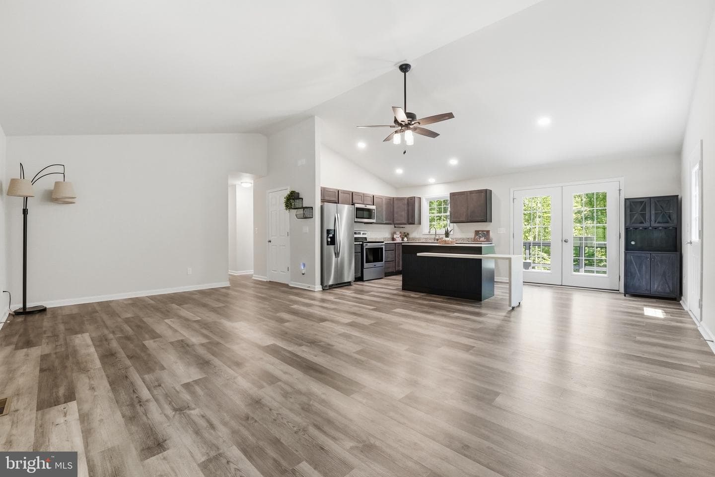 898 Seville Rd. photo 10