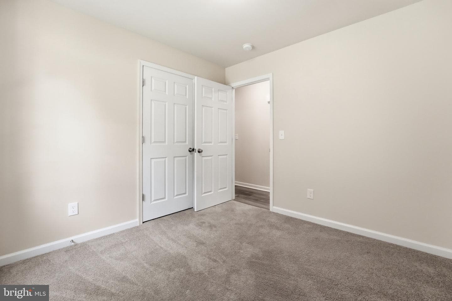 898 Seville Rd. photo 19
