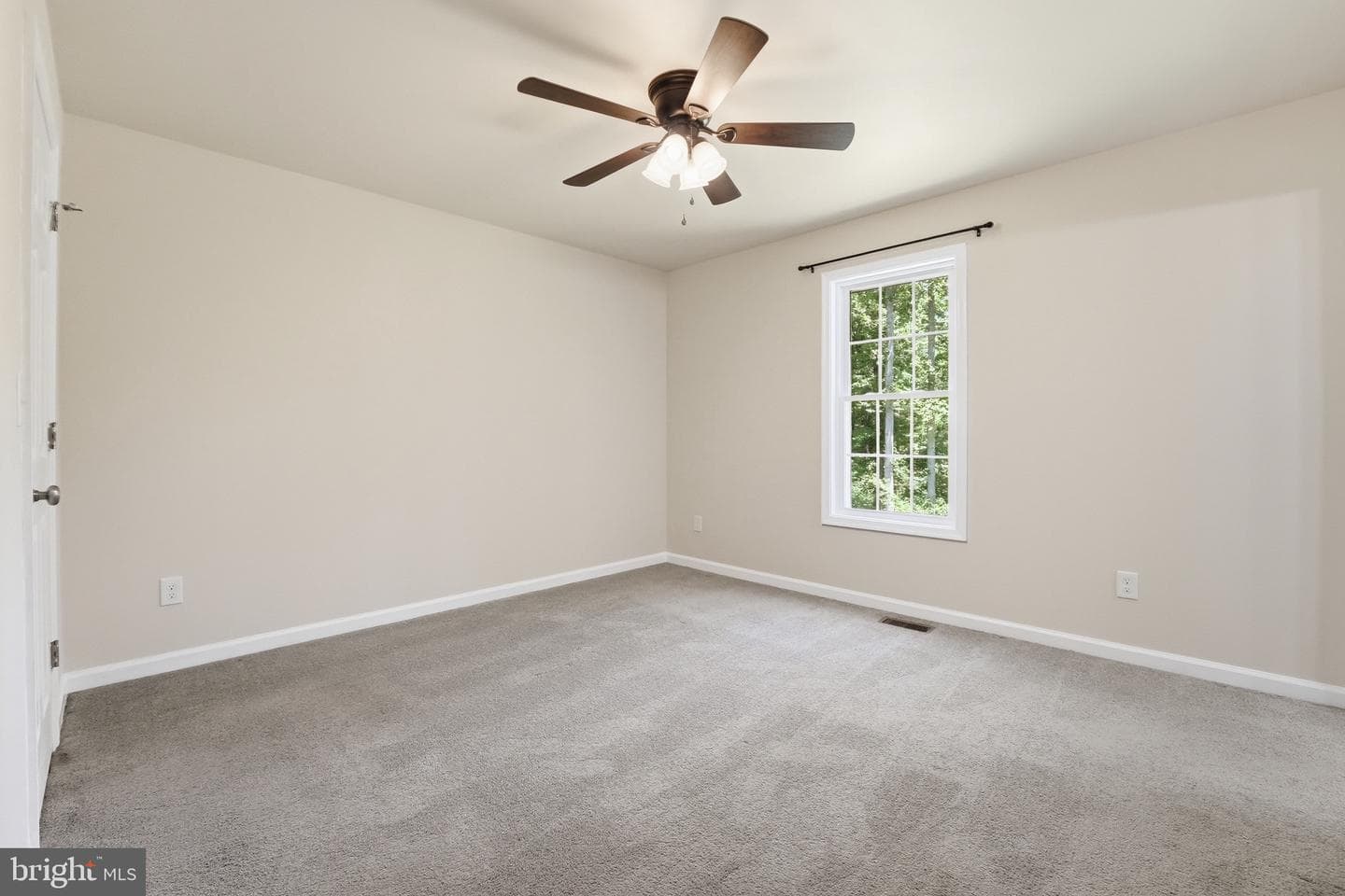 898 Seville Rd. photo 22