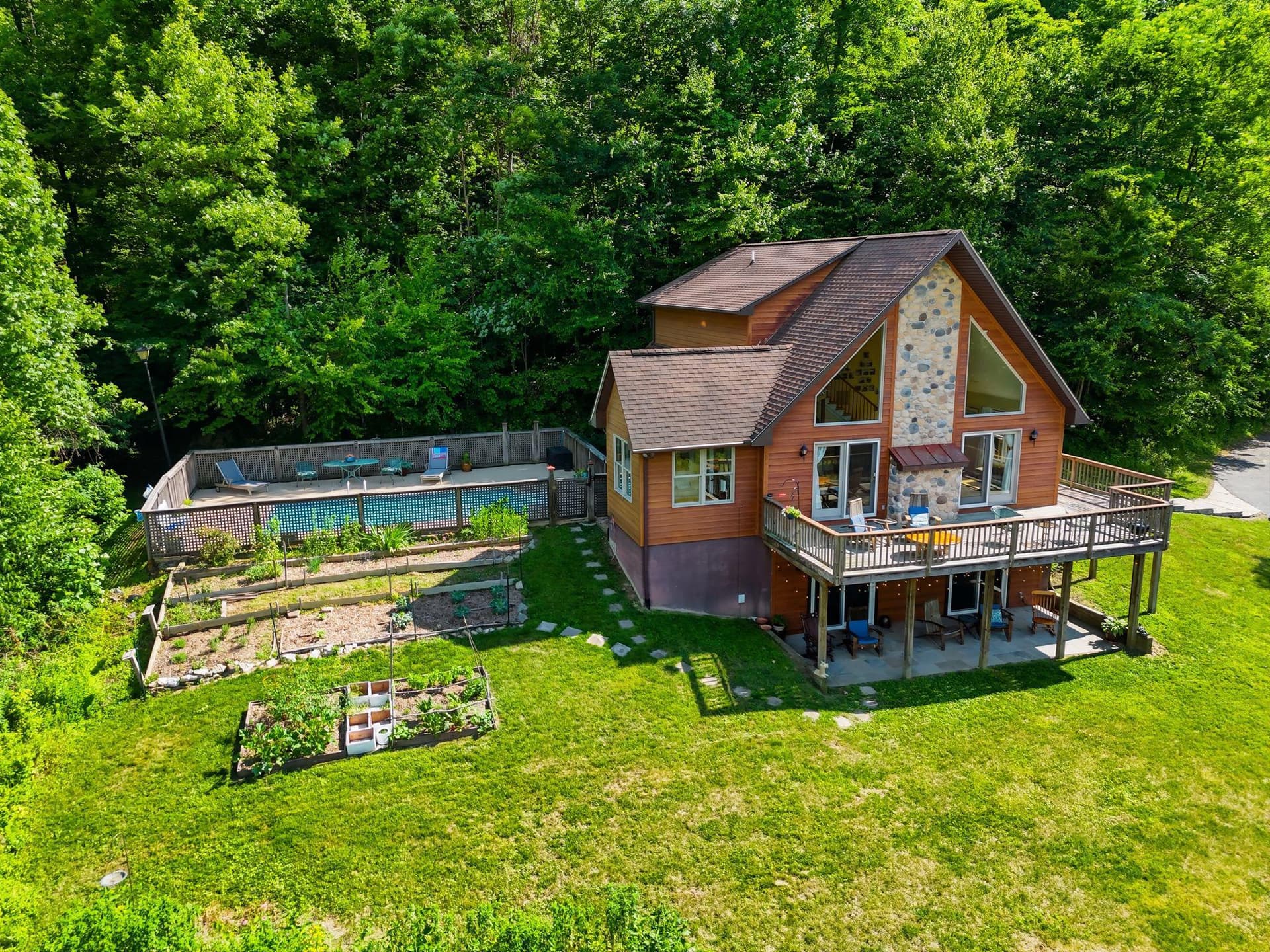 2411 Quaker Run Road photo 46