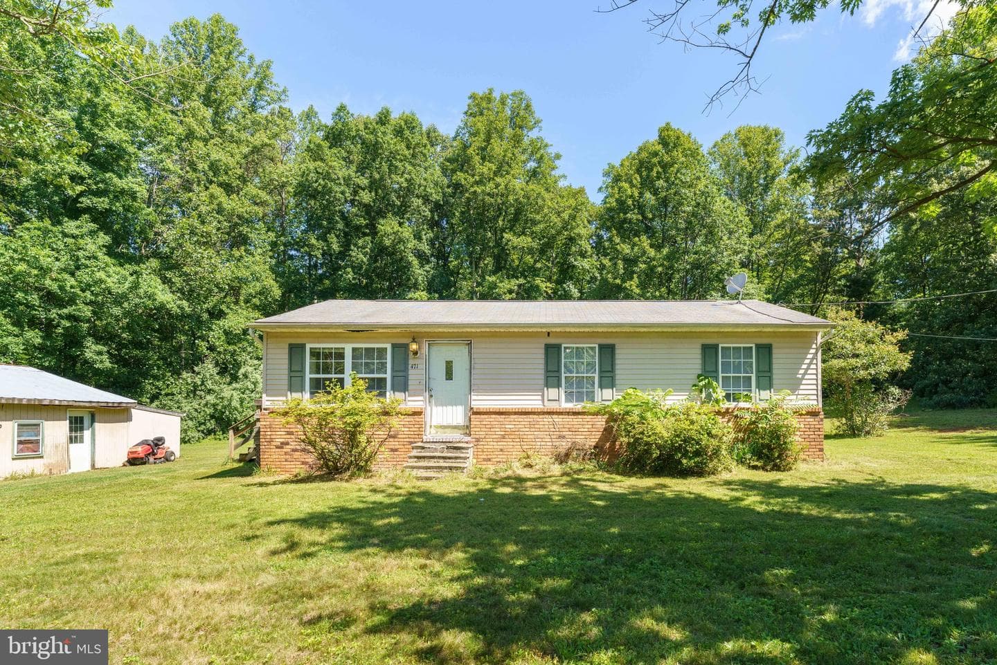 471 Tryme Road photo 3
