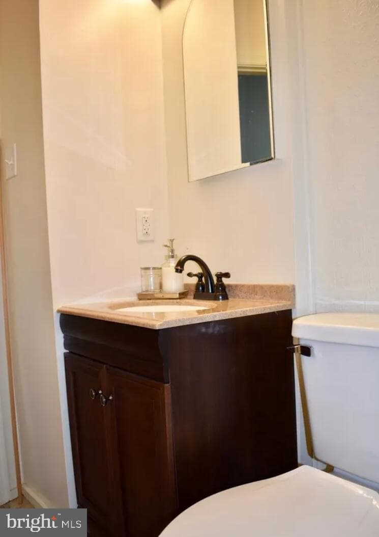 221 S Honeysuckle Lane photo 16