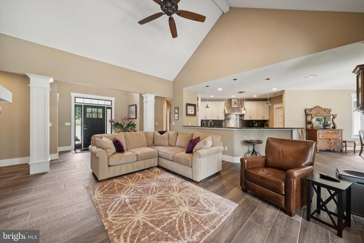 553 Waterfront Lane photo 7