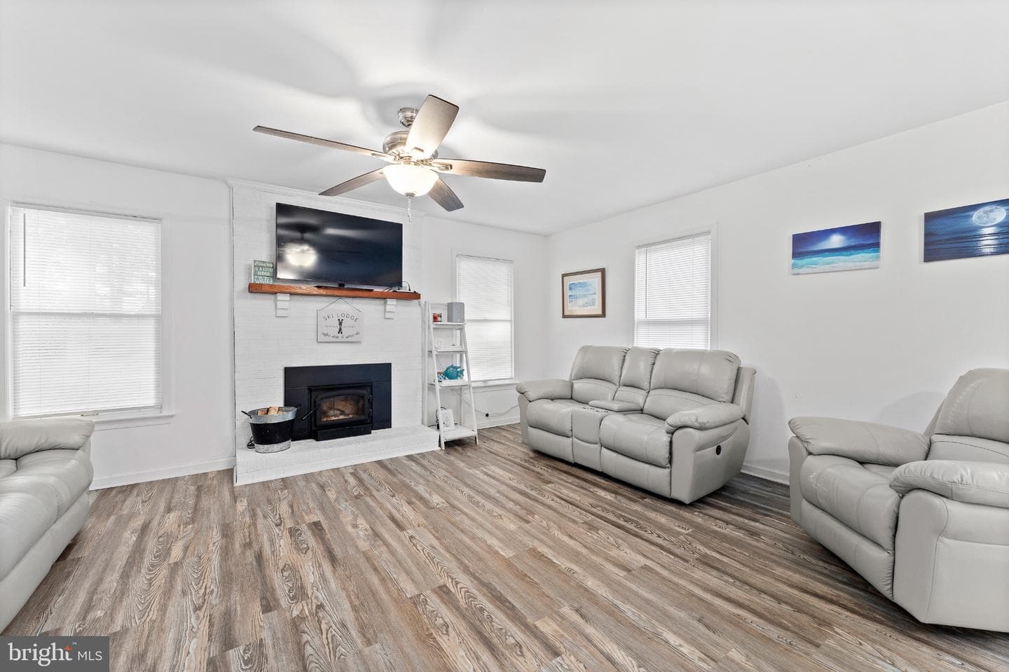 387 N Shore Circle photo 21