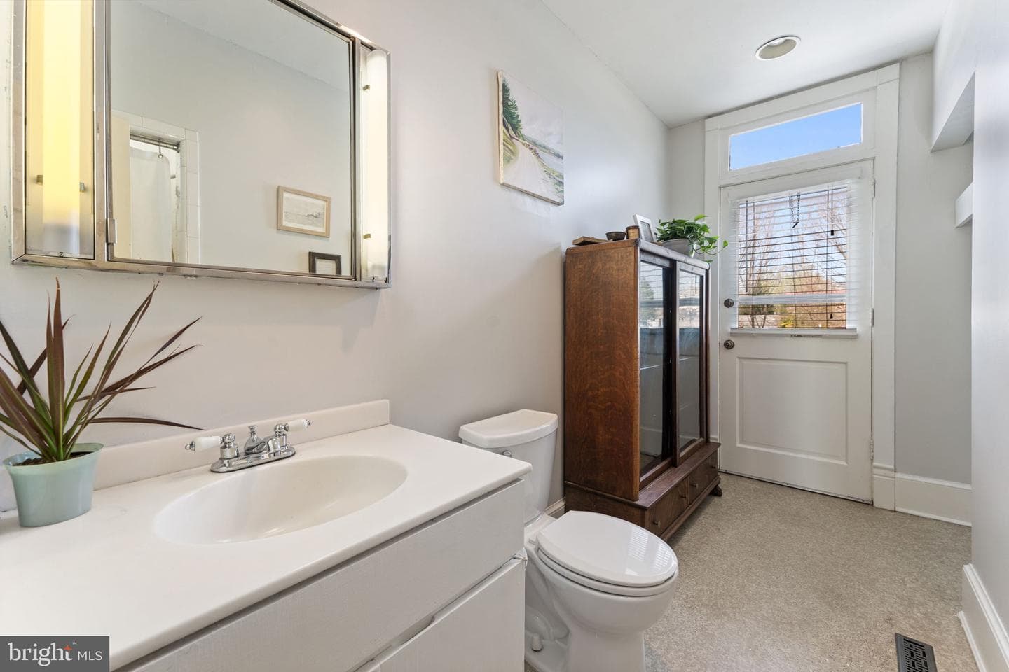 9026 Sudley Road photo 22